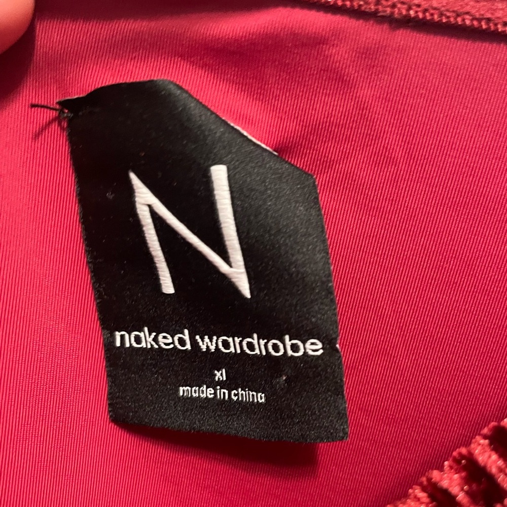 NWOT Naked Wardrobe Plush Velvet Strapless Dress In Wine - Picture 3 of 5